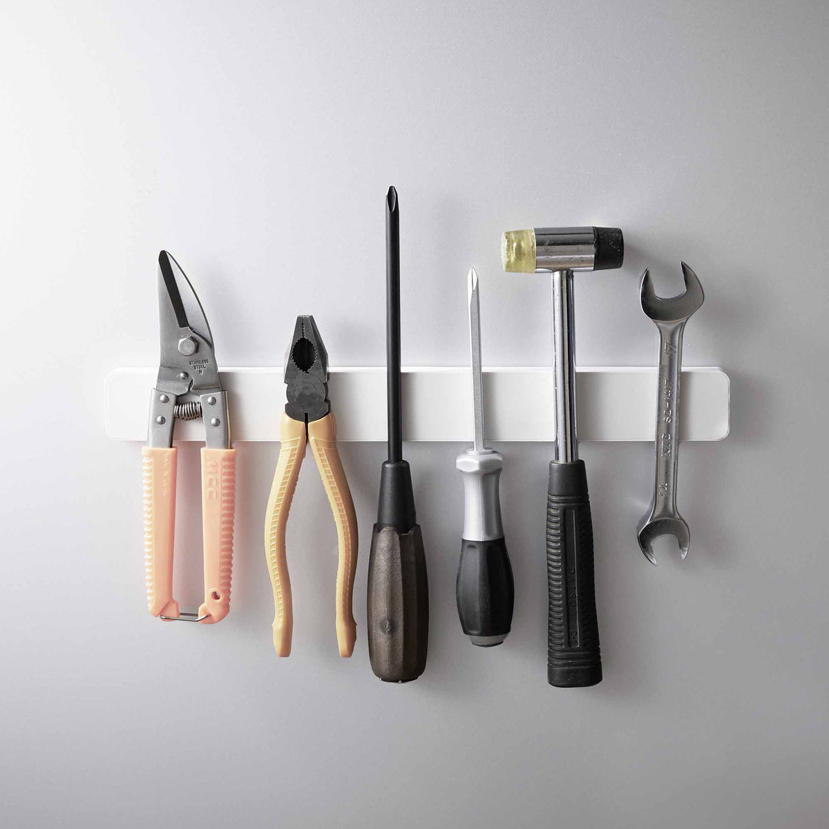 Magnetic Knife Rack, photo 7 of 14