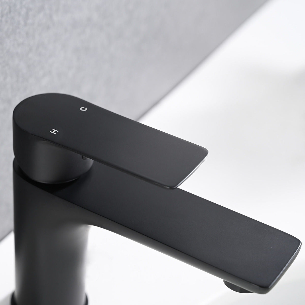 Modern Bathroom Sink Faucet Single Handle Brass Countertop Mount, photo 12 of 15