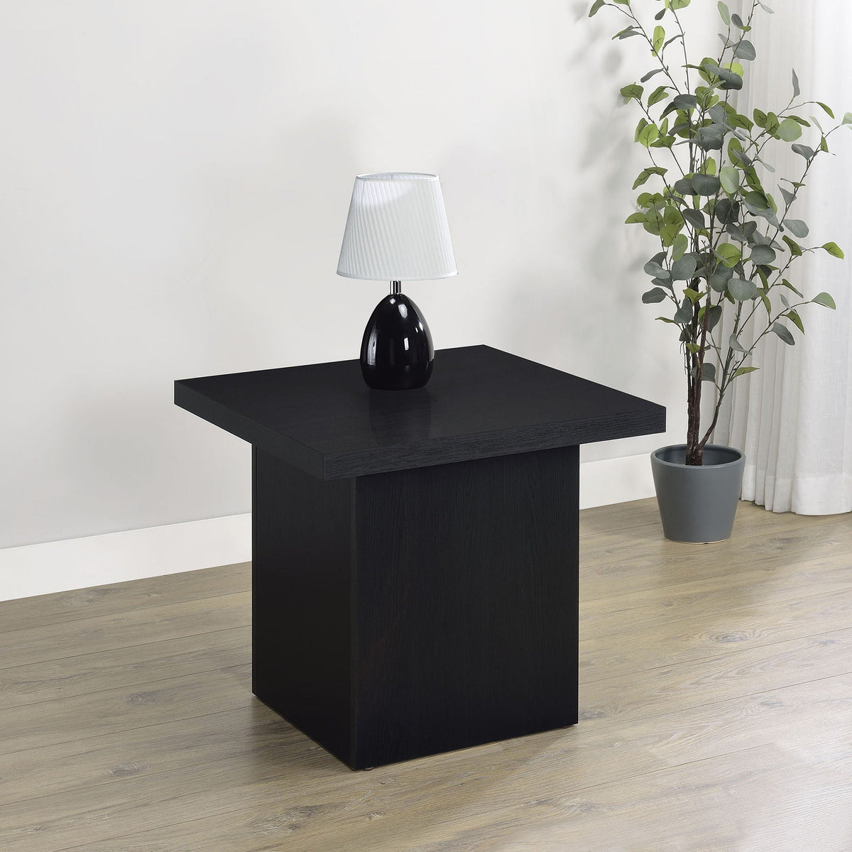 Exeter - Square Table, photo 13 of 20