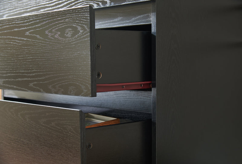 4 Drawer Dresser,Modern Storage Chest of Drawers,31.5In Black Dresser for Closet with Handle-Free Design, Closet Chests Organizer for Bedroom, Living Room,Black