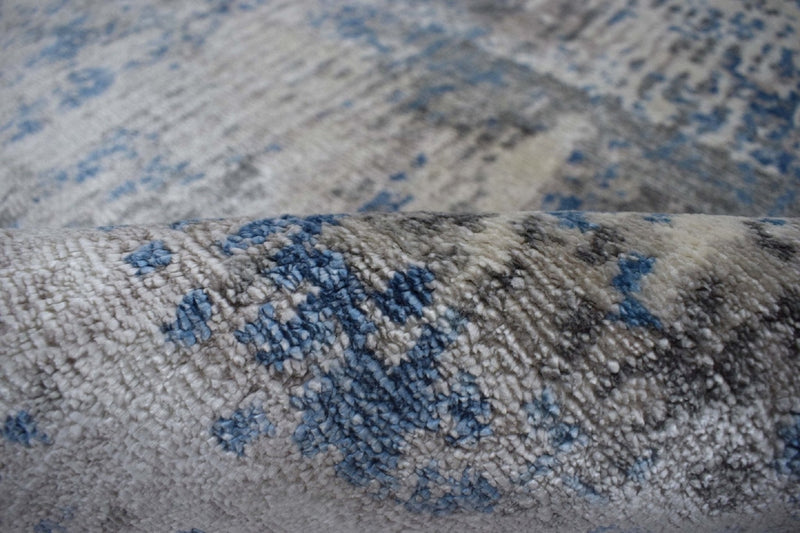 Abstract Handmade Silver and Blue Bamboo Silk 8x10 Area Rug | TRD1689810