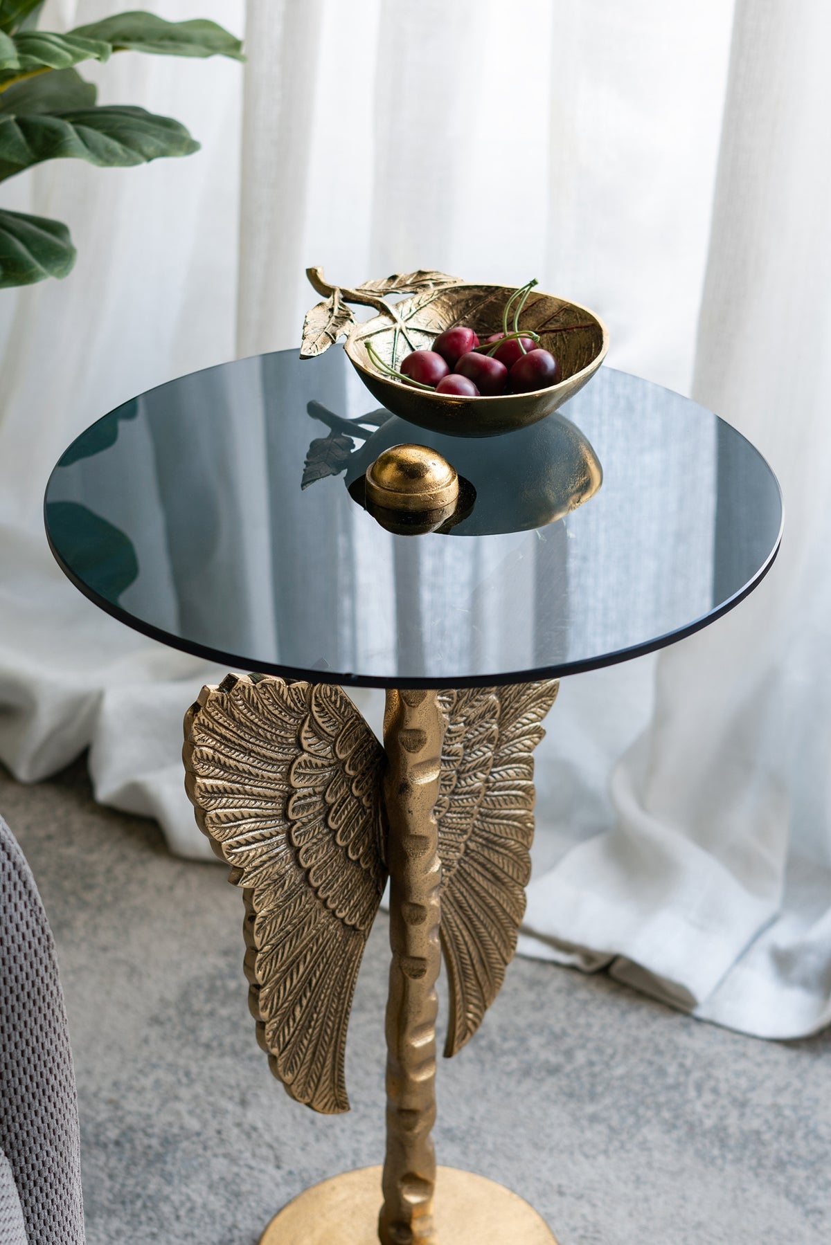 15.5x15.5x24" Round Top Accent Table With Angel Wings, photo 7 of 9