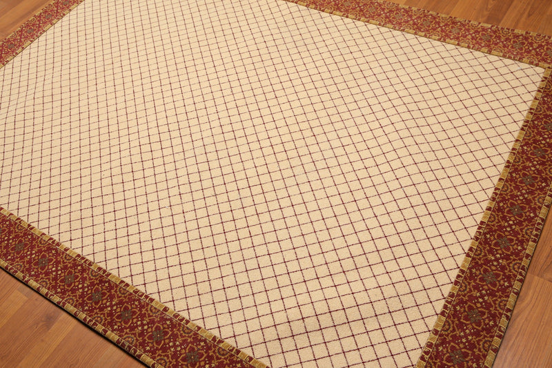 5'6" x 7'9" made in America Trellis Floral Border 100% wool Area rug Beige
