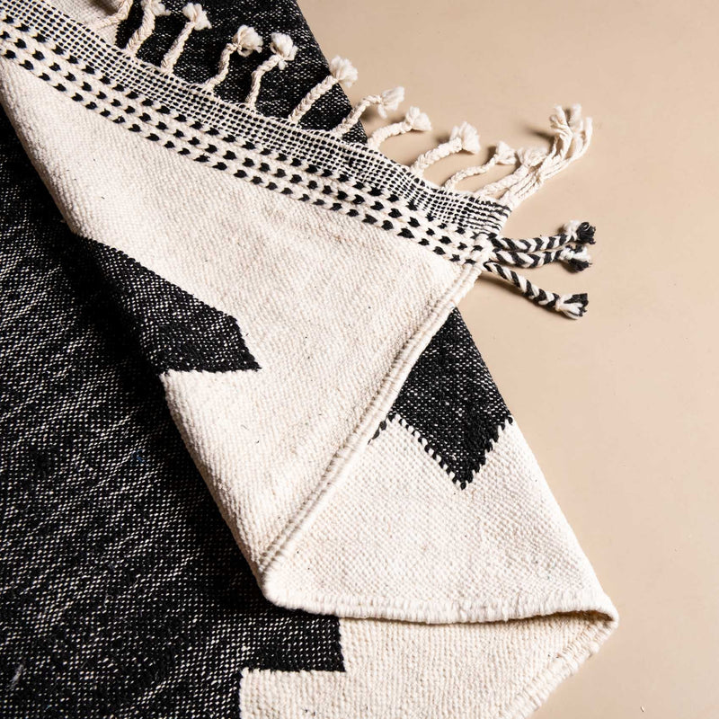 Afou - Taznakht kilim rug