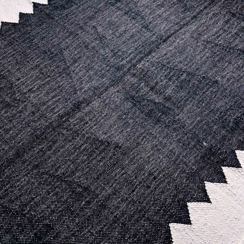 Afou - Taznakht kilim rug