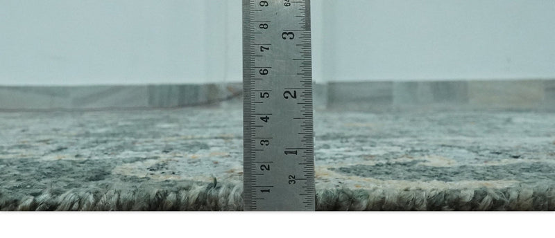 Antique look Gray and Silver 5.6x8.6 Traditional Large Design Hand Knotted wool Rug