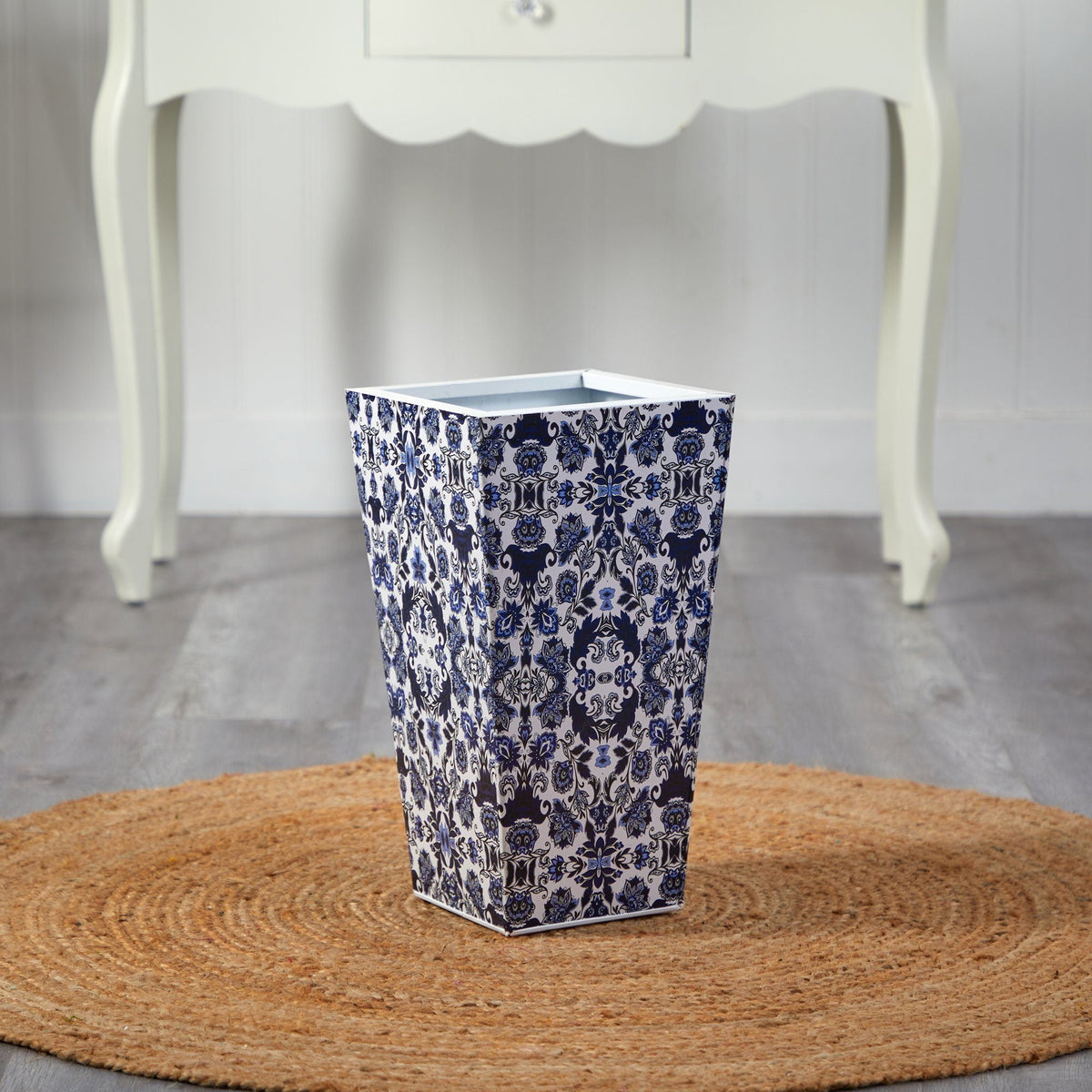 18” Oriental Blue and White Classic Metal Planter, photo 3 of 3