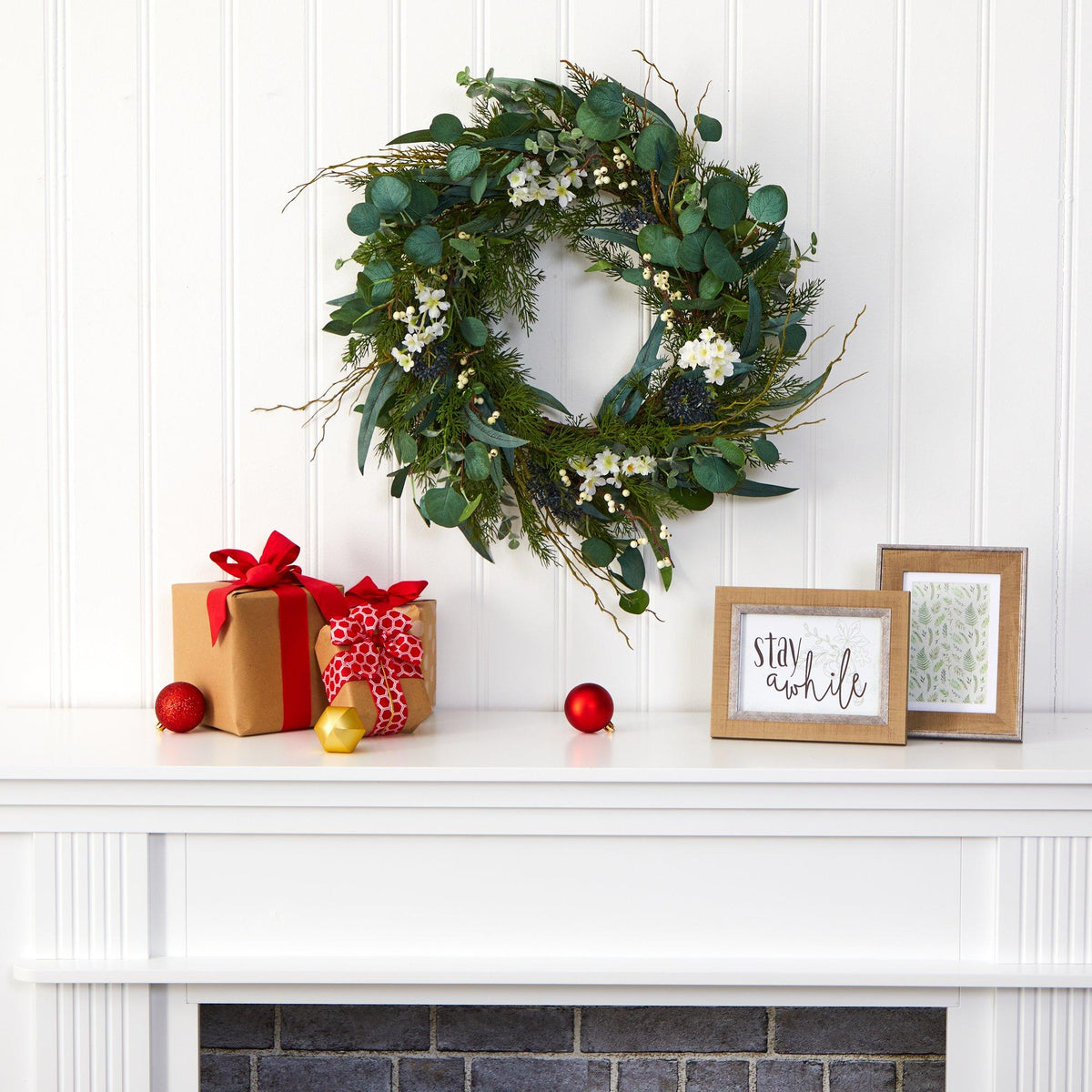24” Eucalyptus, Dancing Daisy and Mixed Greens Artificial Wreath, photo 3 of 3