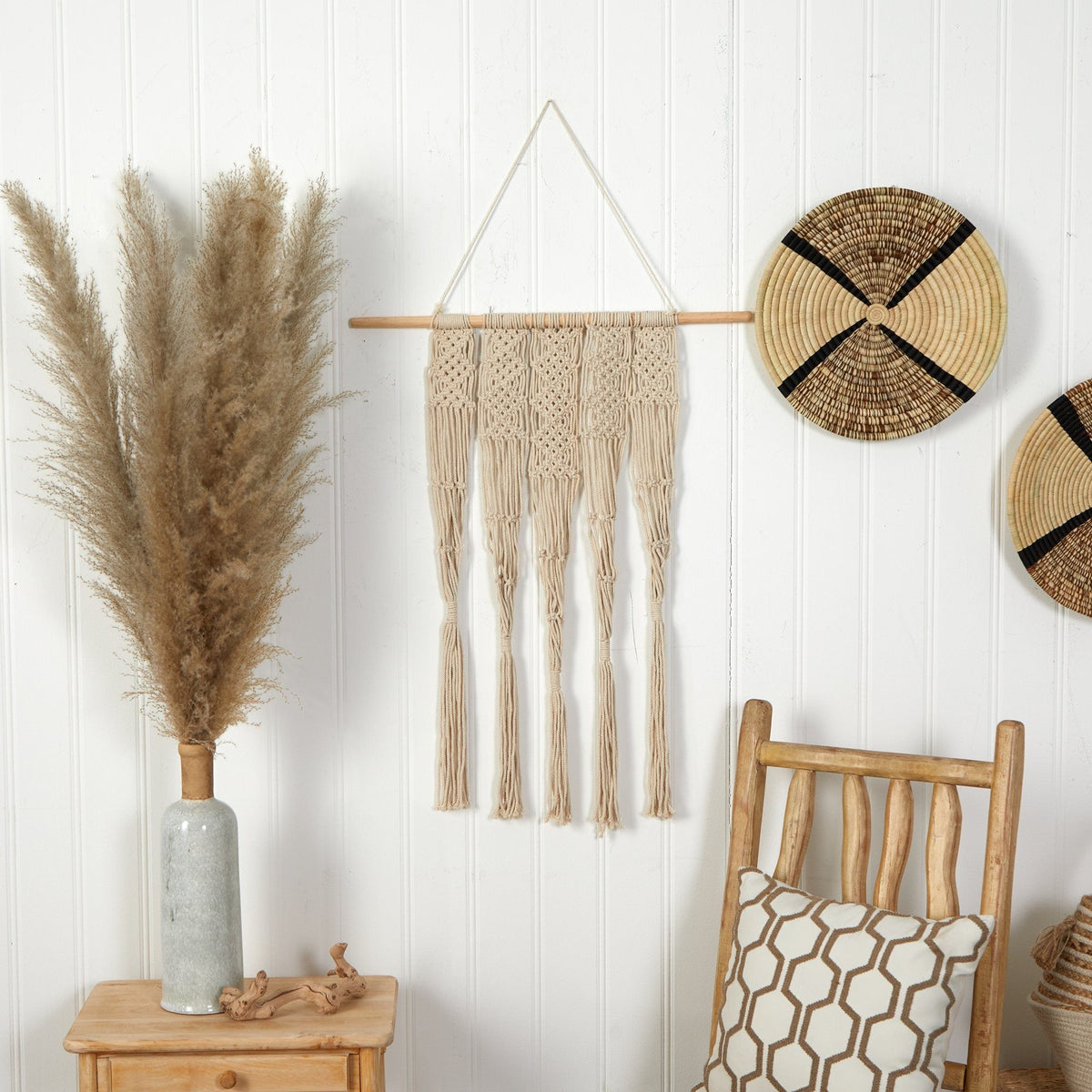 2.5’ x 2’ Hand Woven Macrame Wall Hanging Decor, photo 3 of 11