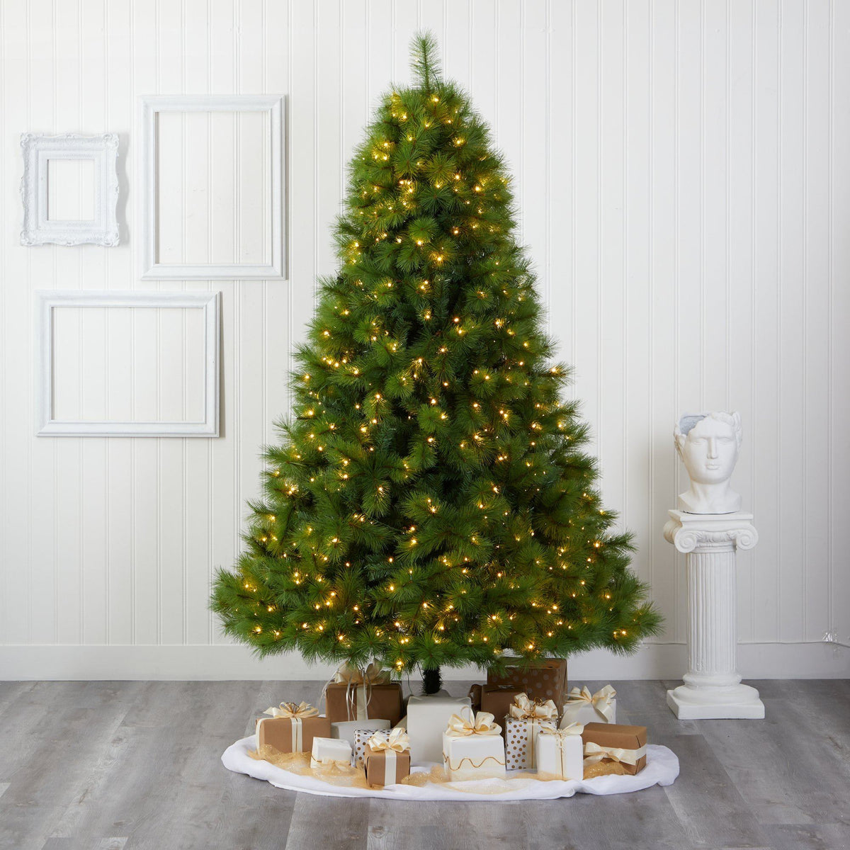 8’ Green Scotch Pine Artificial Christmas Tree with 600 Clear LED Lights, photo 2 of 7