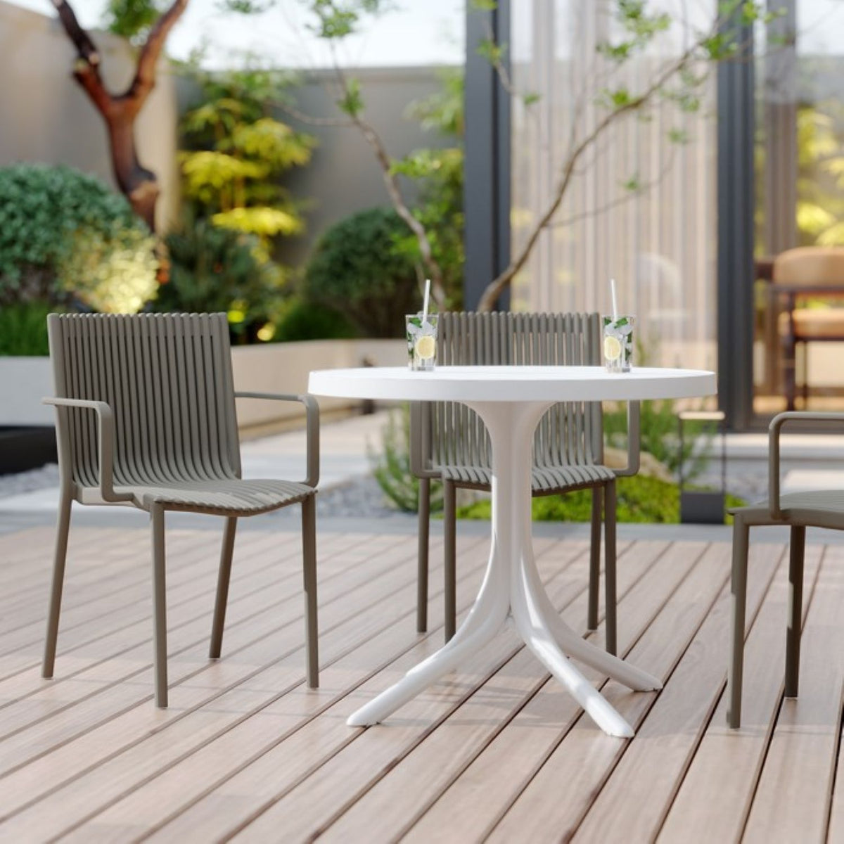 4 Modern Stackable Plastic Armchair Matched With Round Table, photo 10 of 14
