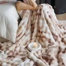 GobekUsa Cozy Fleece Throws - Soft Plaid Blankets for Warmth and Comfort