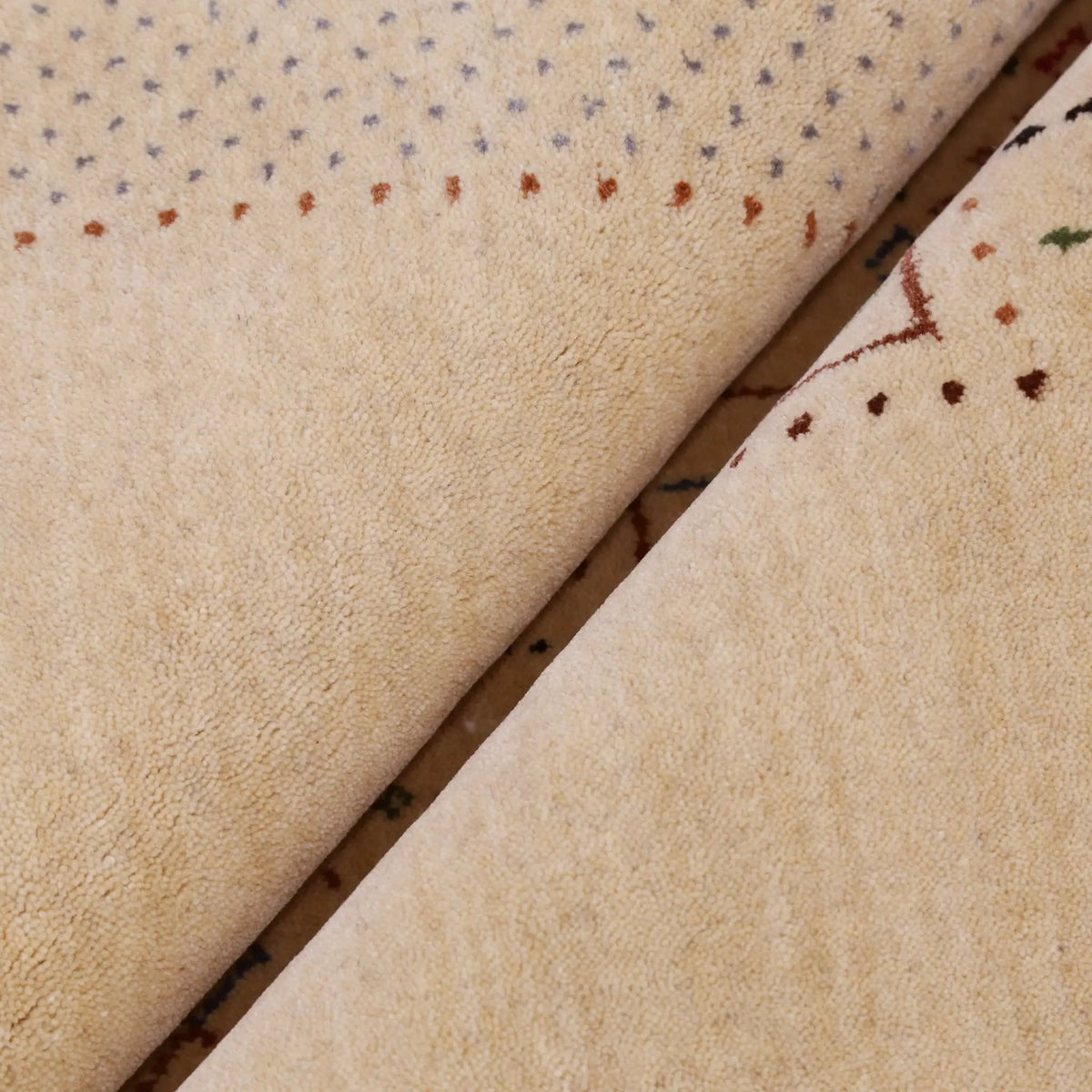 Beige Center Pattern Hand-Loomed Wool Area Rug with Traditional Gabbeh Design, photo 5 of 10