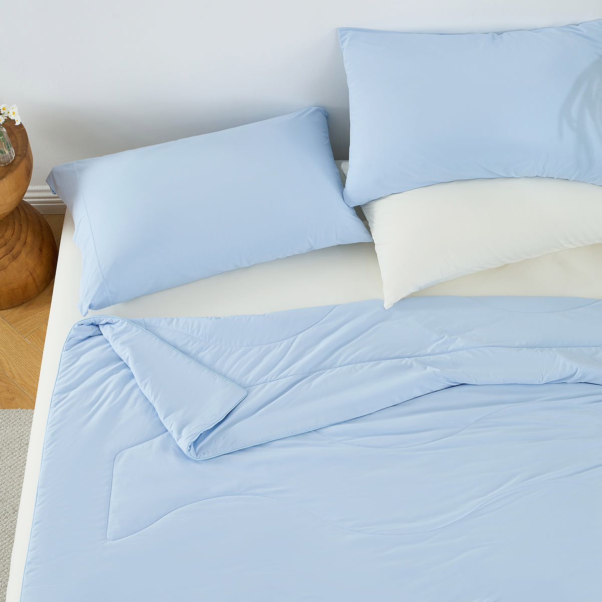 1-Piece 60x90" Cooling DA Comforter, Ice, photo 5 of 10