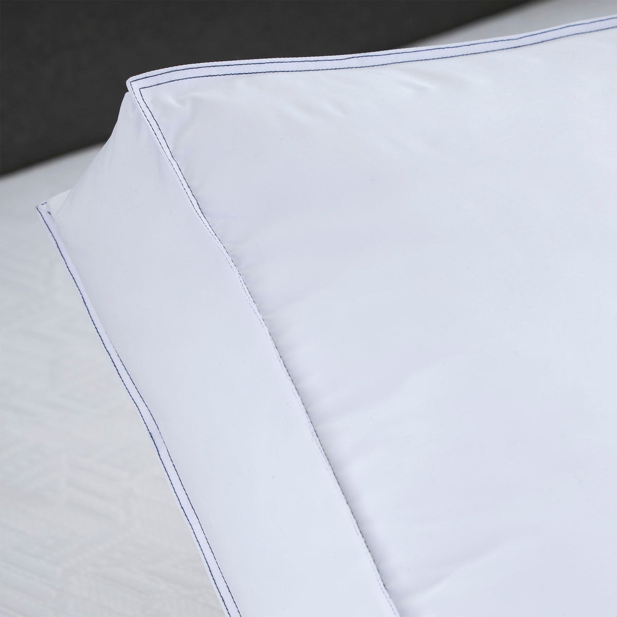 Comfort Tech Down Alternative Plush Side Sleeper Pillow, photo 3 of 7
