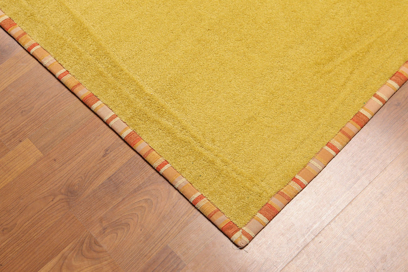 5'3" x 7'9" Modern 100% Polypropylene Area Rug Gold
