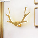GobekUsa Nordic Style Wooden Antler Wall Sconce Lamp with LED Lighting - Ideal for Corridor