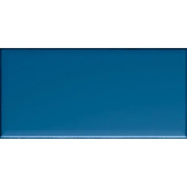Blu Glossy Ceramic Tiles 4x8, close-up of the surface
