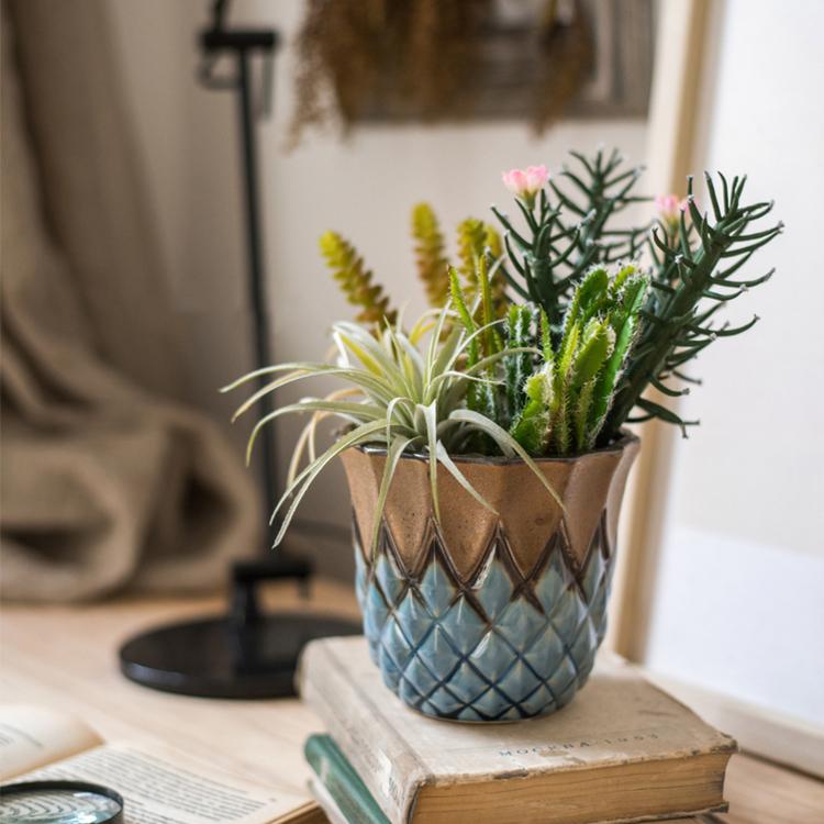 Blue Gold Grid Pattern Glazed Ceramic Vase Collection