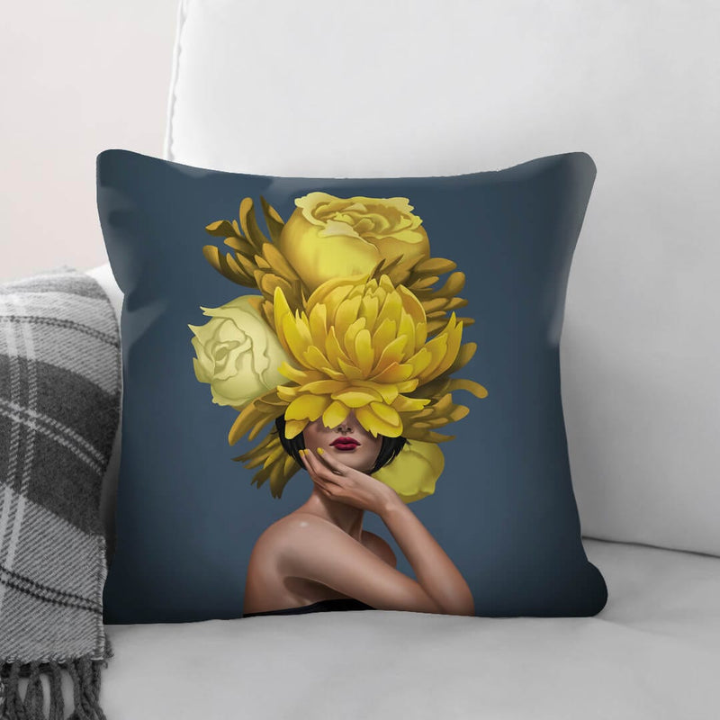 Bouquet Woman B Cushion