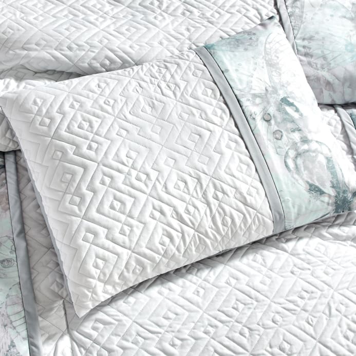 Butterflies Jacquard White Comforter