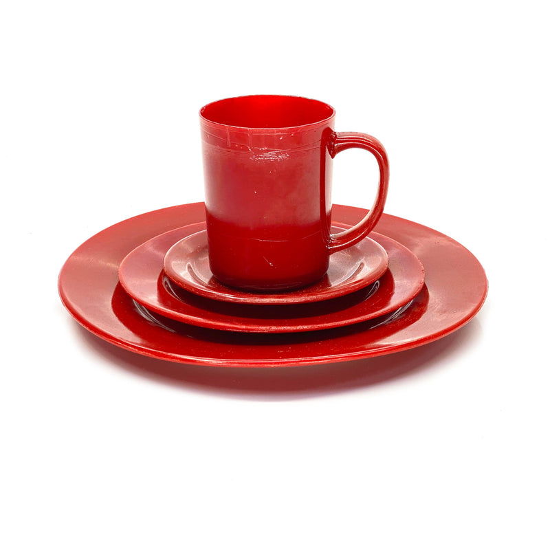 SMASHProps Breakaway 4 Piece Place Setting
