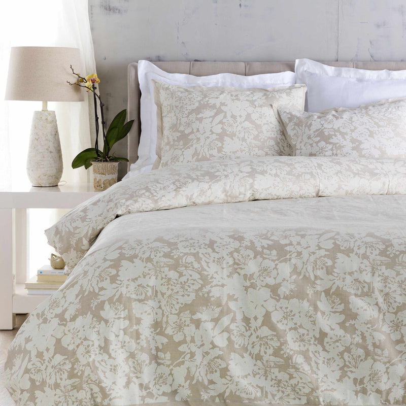 Pazin White Bedding