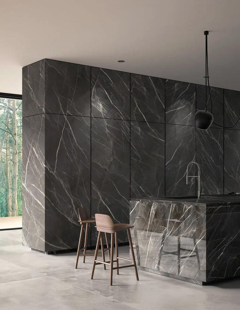 Calacatta Black Laminam