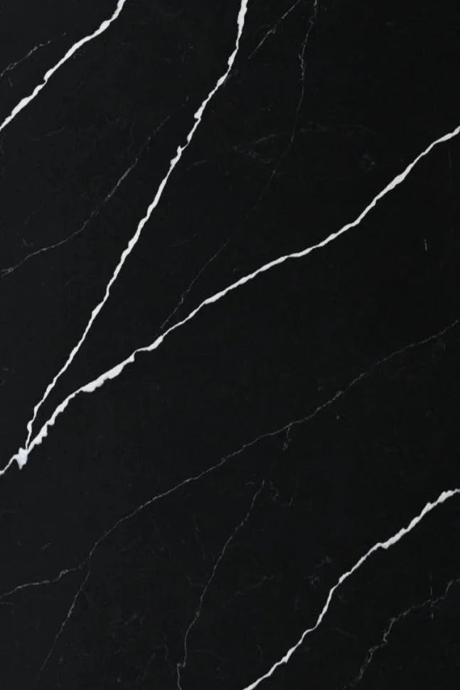 Calacatta Nero Raphael Quartz