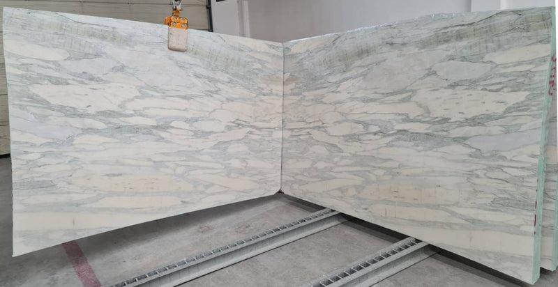 Calacatta Olivia Bookmatching Polished Marble Slab