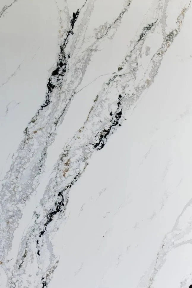 Calacatta Victoria Raphael Quartz