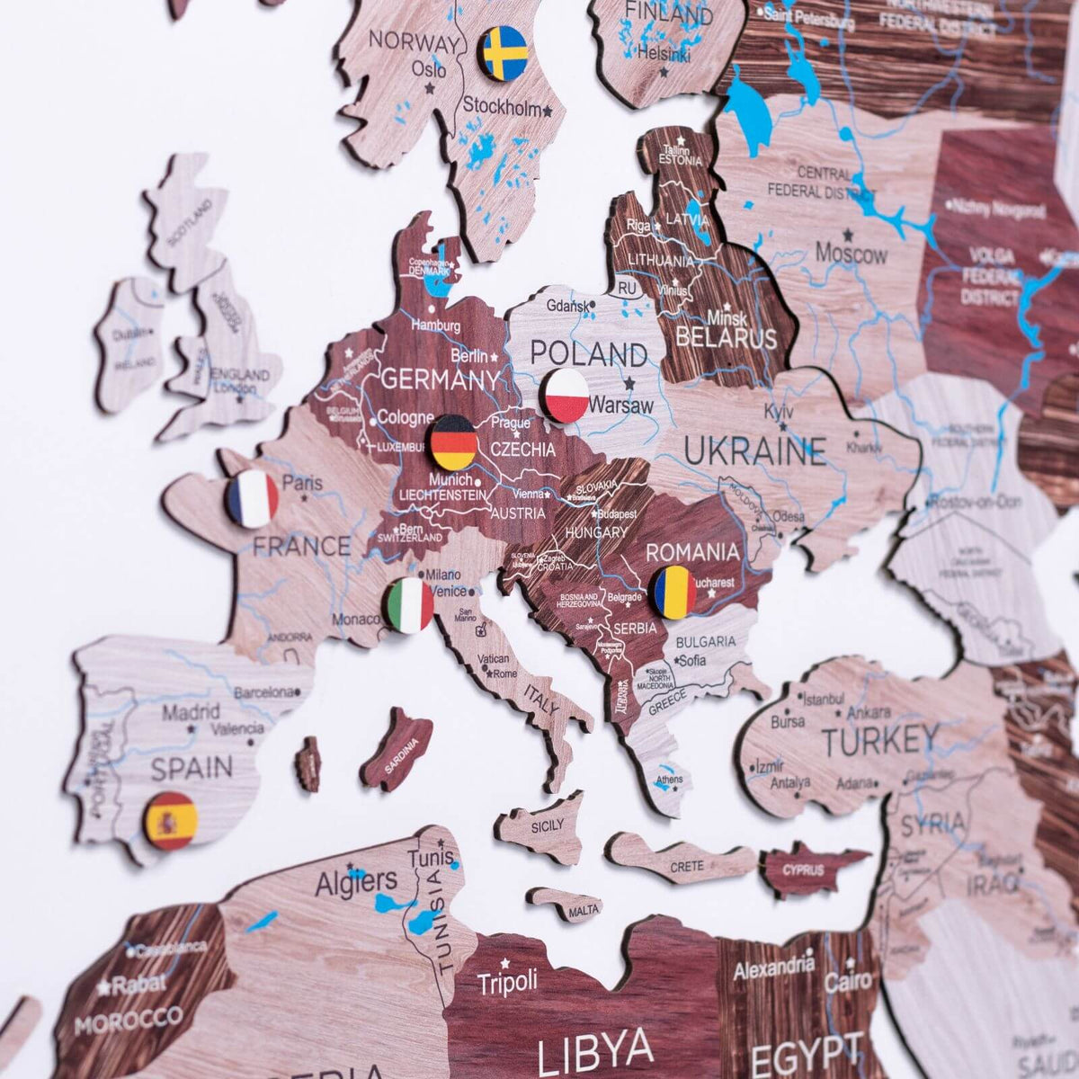 2D Wooden World Map Cappuccino, photo 7 of 9