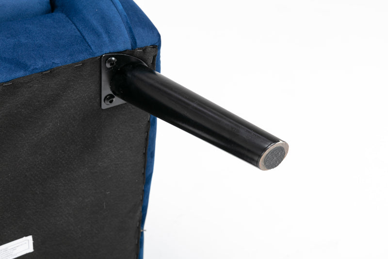 Accent chair, KD solid wood legs with black painting. Fabric cover the seat. With a cushion.