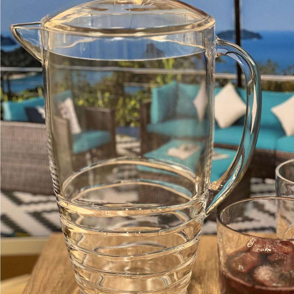 Swirl Unbreakable Plastic Water Pitcher With Lid And Spout, photo 9 of 10