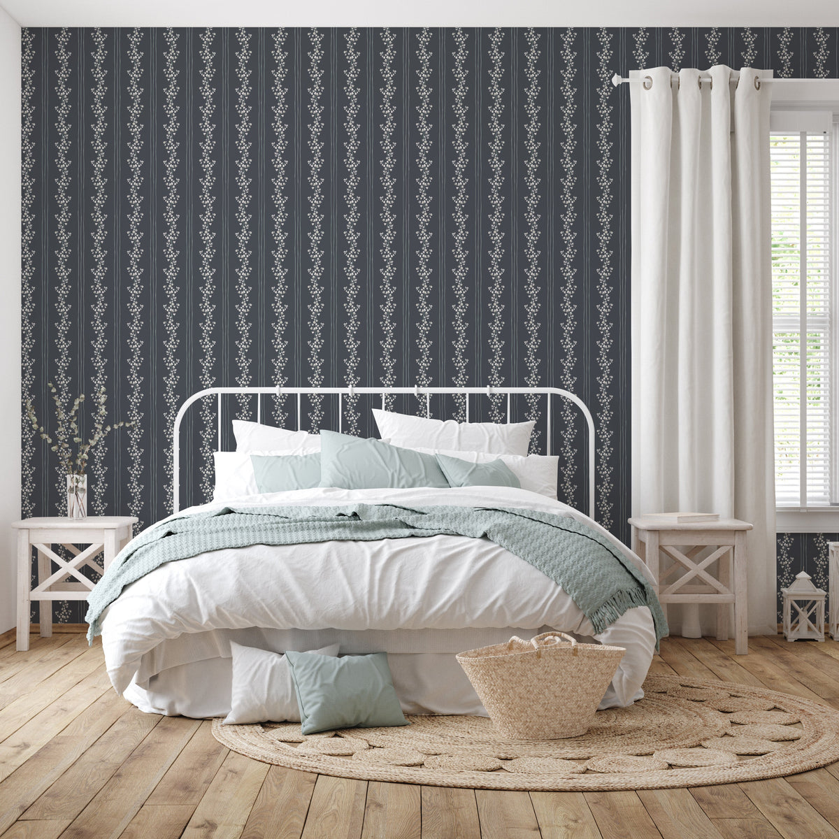 Janie Wallpaper by Astrid Blanchard, photo 5 of 15