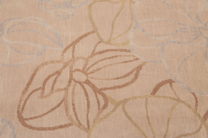 5' x 6'9" Contemporary Floral 100% Wool Area rug Beige