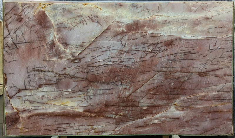 Cosmopolitan Quartzite