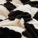 GobekUsa Cozy Checkerboard Winter Blanket - Super Thick & Soft Cashmere Duvet Comforter