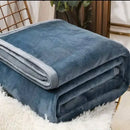 GobekUsa Cozy Checkered Fleece Blanket for All Seasons