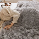 GobekUsa Cozy Faux Fur Throw Blanket for All Seasons