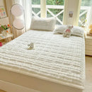 GobekUsa Cozy Faux Rabbit Fur Quilted Mattress: Super Soft Warm Tatami Mat for Home