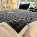 GobekUsa Cozy Faux Rabbit Fur Quilted Mattress: Super Soft Warm Tatami Mat for Home