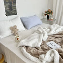 GobekUsa Cozy Lamb Wool Blanket: High-Quality Warm Velvet Quilt for All Seasons.