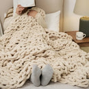 GobekUsa Cozy Chenille Chunky Knit Blanket - Soft Decorative Throw for Bed, Sofa, Living Room - Summer Quilt or Rug Alternative