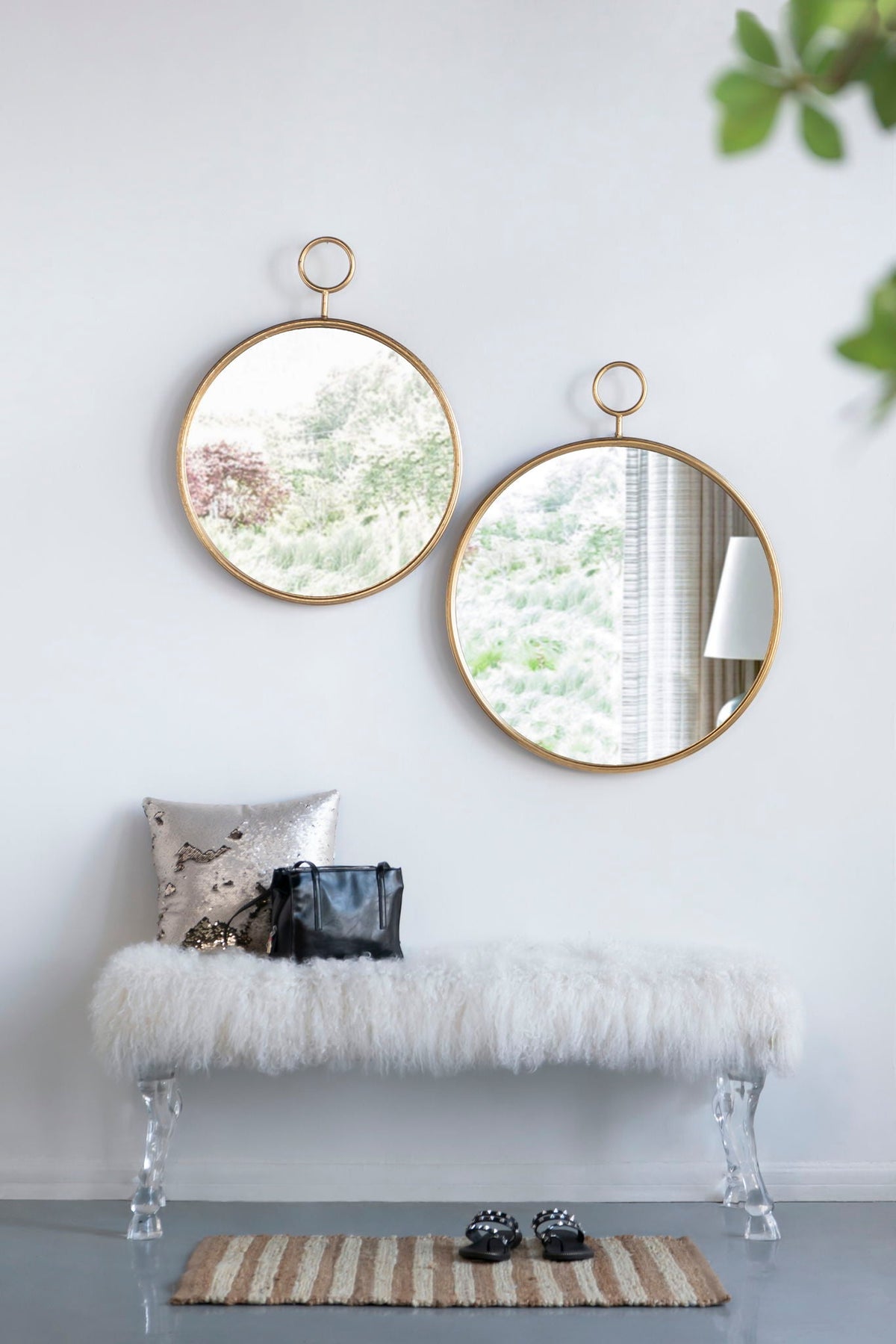 Circle Wall Mirror With Iron Frame, Accent Mirror For Living Room, photo 14 of 17