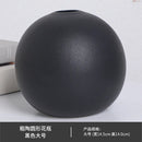 GobekUsa Black & White Ceramic Round Vase