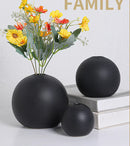 GobekUsa Black & White Ceramic Round Vase