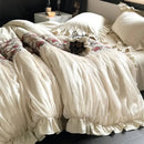 GobekUsa Chic Flowers Jacquard Cotton Bedding Set with Ruffles