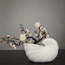 GobekUsa Elegant Ceramic Vase with Shell Design