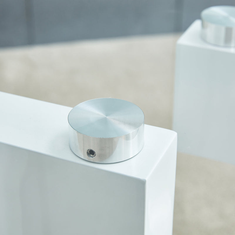 A rectangular modern and fashionable coffee table with tempered glass tabletop and white MDF legs. Suitable for living room.47.2"x25.5"x18"